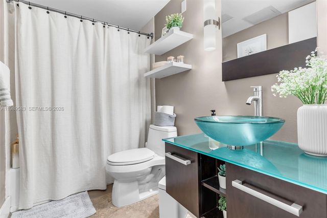 13340 SW 91st Ter B, Miami, FL 33186