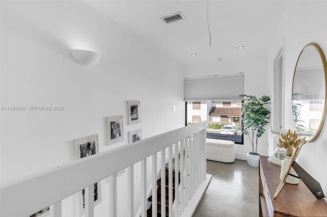 13340 SW 91st Ter B, Miami, FL 33186