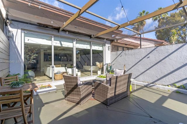 13340 SW 91st Ter B, Miami, FL 33186