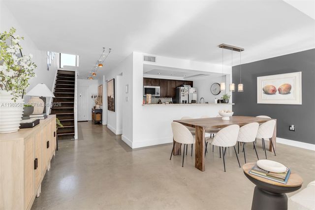 13340 SW 91st Ter B, Miami, FL 33186