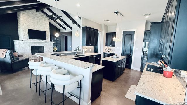 4947 Fm 2200 S, Dhanis, TX 78850