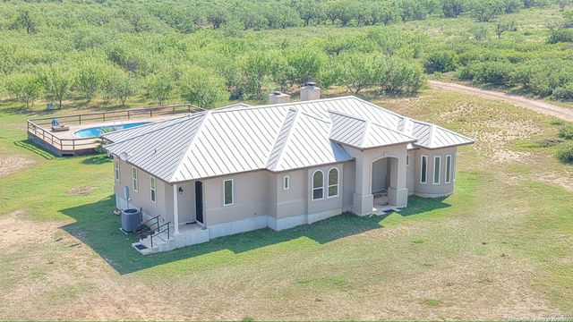 4947 Fm 2200 S, Dhanis, TX 78850