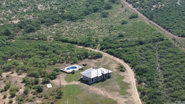 4947 Fm 2200 S, Dhanis, TX 78850