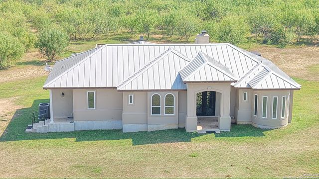 4947 Fm 2200 S, Dhanis, TX 78850