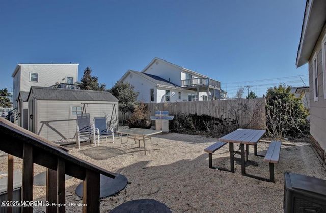 2210 Central Avenue Downstairs, Ship Bottom, NJ 08008