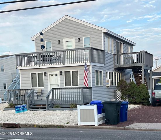 2210 Central Avenue Downstairs, Ship Bottom, NJ 08008