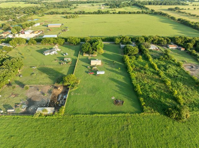 1221 County Road 1107, Rio Vista, TX 76093