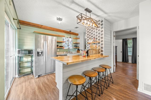 1221 County Road 1107, Rio Vista, TX 76093