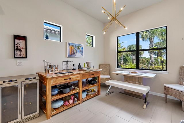 389 SE Filoli Drive, Port St Lucie, FL 34984