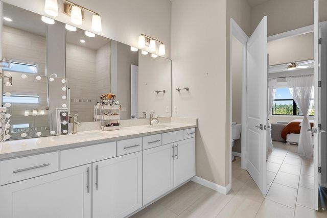 389 SE Filoli Drive, Port St Lucie, FL 34984