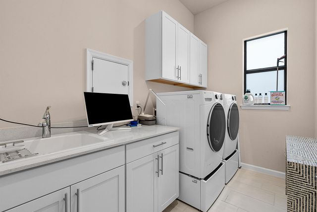 389 SE Filoli Drive, Port St Lucie, FL 34984