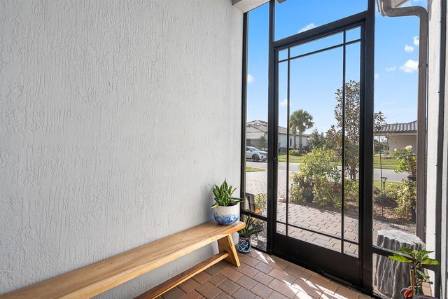 389 SE Filoli Drive, Port St Lucie, FL 34984