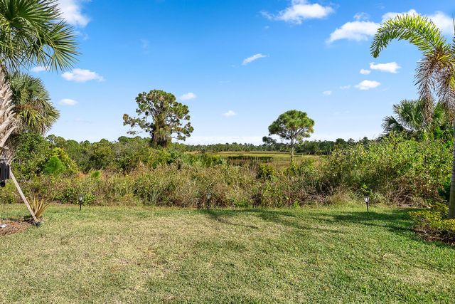 389 SE Filoli Drive, Port St Lucie, FL 34984