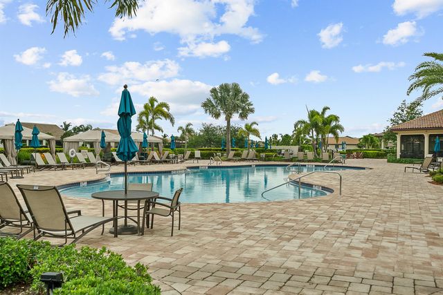 389 SE Filoli Drive, Port St Lucie, FL 34984