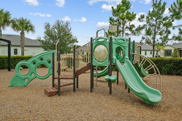 389 SE Filoli Drive, Port St Lucie, FL 34984