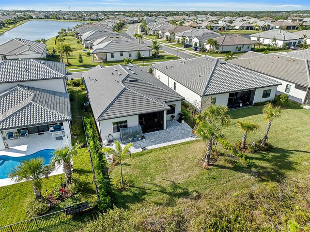 389 SE Filoli Drive, Port St Lucie, FL 34984