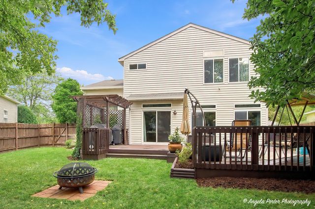 7545 Korbel Drive, Gurnee, IL 60031