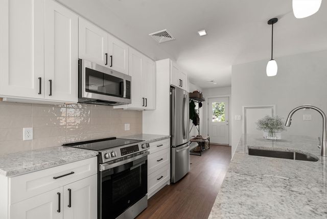 6A Lincoln St 6A, Natick, MA 01760