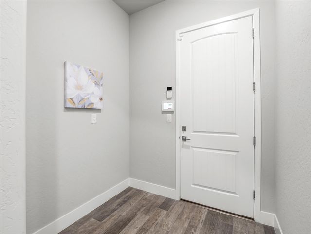 1734 N Park, Clovis, CA 93619