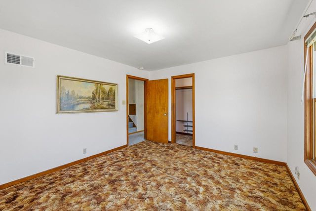 643 Grand AVENUE, Random Lake, WI 53075