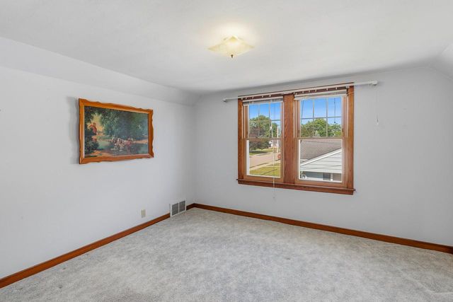 643 Grand AVENUE, Random Lake, WI 53075