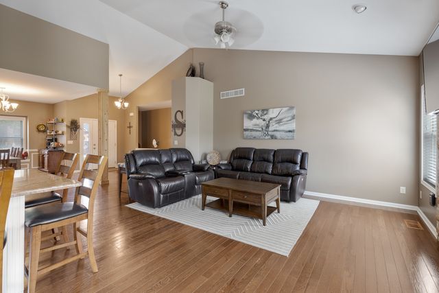1303 Secretariat Drive, Genoa, IL 60135
