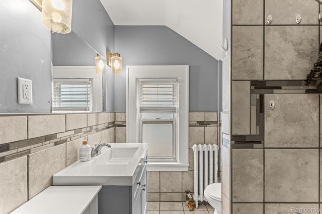 63 ELM Street, River Rouge, MI 48218