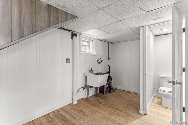 63 ELM Street, River Rouge, MI 48218