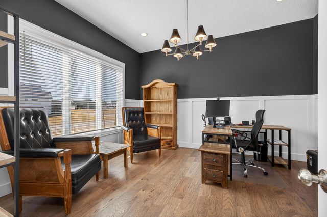 5765 Pigeon Creek Road, Bettendorf, IA 52722