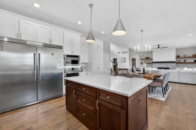 5765 Pigeon Creek Road, Bettendorf, IA 52722