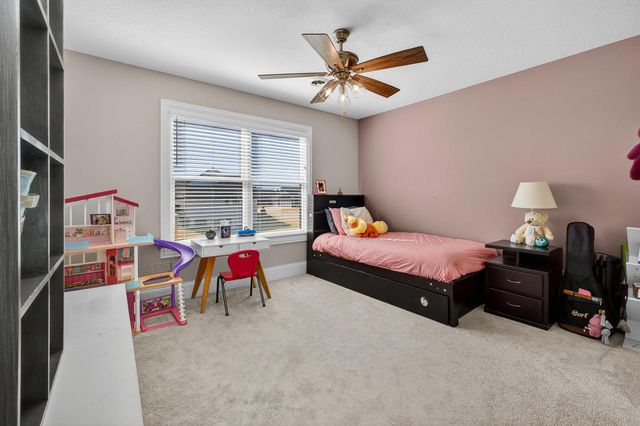 5765 Pigeon Creek Road, Bettendorf, IA 52722
