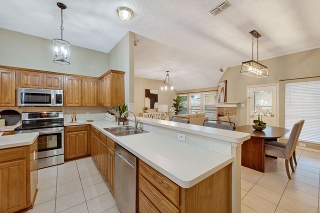 8117 Jolie Drive, Fort Worth, TX 76137