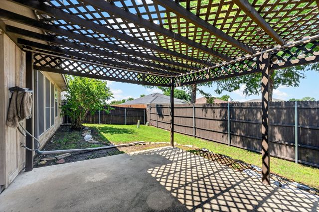 8117 Jolie Drive, Fort Worth, TX 76137