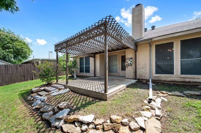 8117 Jolie Drive, Fort Worth, TX 76137