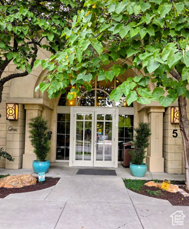 5 S 500 W #801, Salt Lake City, UT 84101