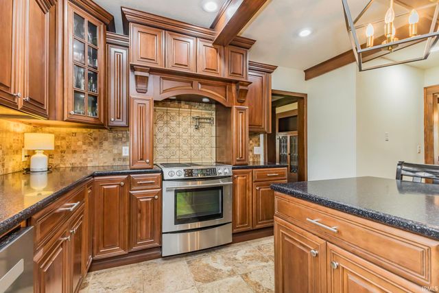 7201 E Windsor Road, Selma, IN 47383