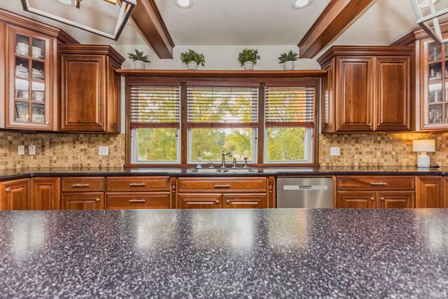 7201 E Windsor Road, Selma, IN 47383