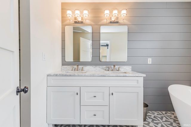 7201 E Windsor Road, Selma, IN 47383