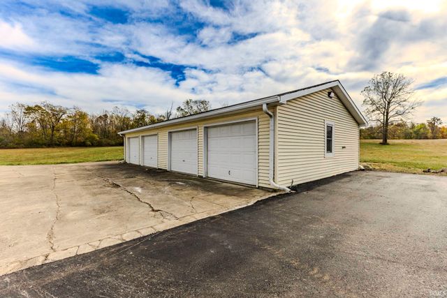 7201 E Windsor Road, Selma, IN 47383