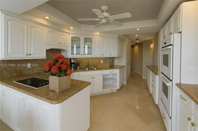 2000 Island Boulevard 3009, Aventura, FL 33160