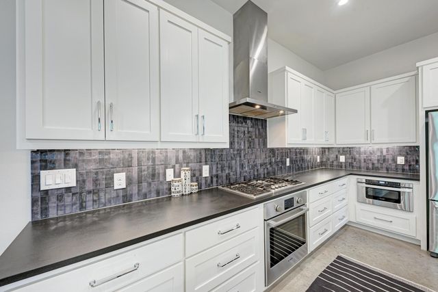 918 Cardinal LN A, Austin, TX 78704