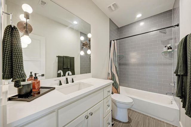 918 Cardinal LN A, Austin, TX 78704