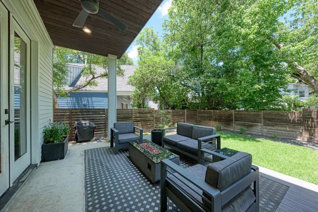 918 Cardinal LN A, Austin, TX 78704