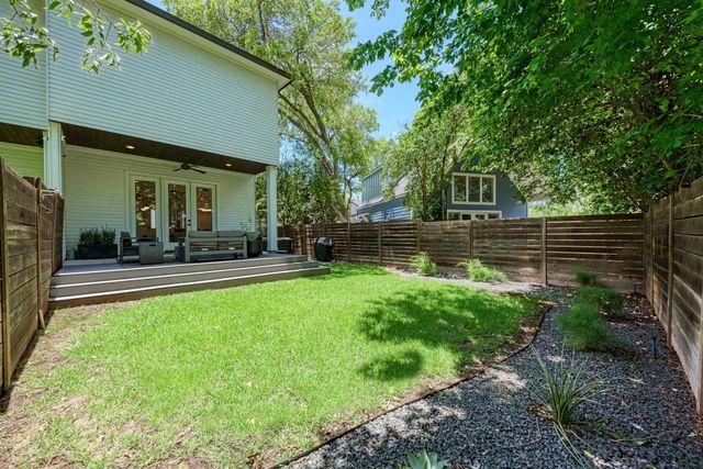 918 Cardinal LN A, Austin, TX 78704