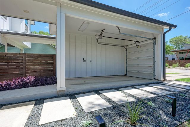 918 Cardinal LN A, Austin, TX 78704