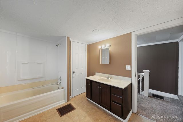 1621 Lafayette Avenue, Middletown, OH 45044