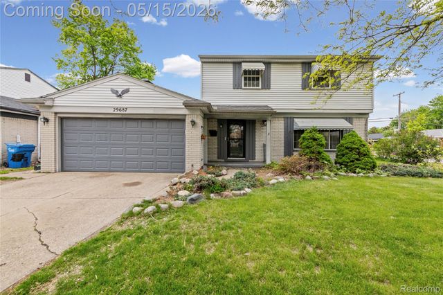 29687 Boewe Drive, Warren, MI 48092