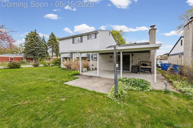 29687 Boewe Drive, Warren, MI 48092