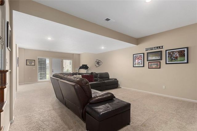 10205 NE 103rd Street, Kansas City, MO 64157