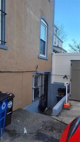 2924 Yates Avenue, Bronx, NY 10469